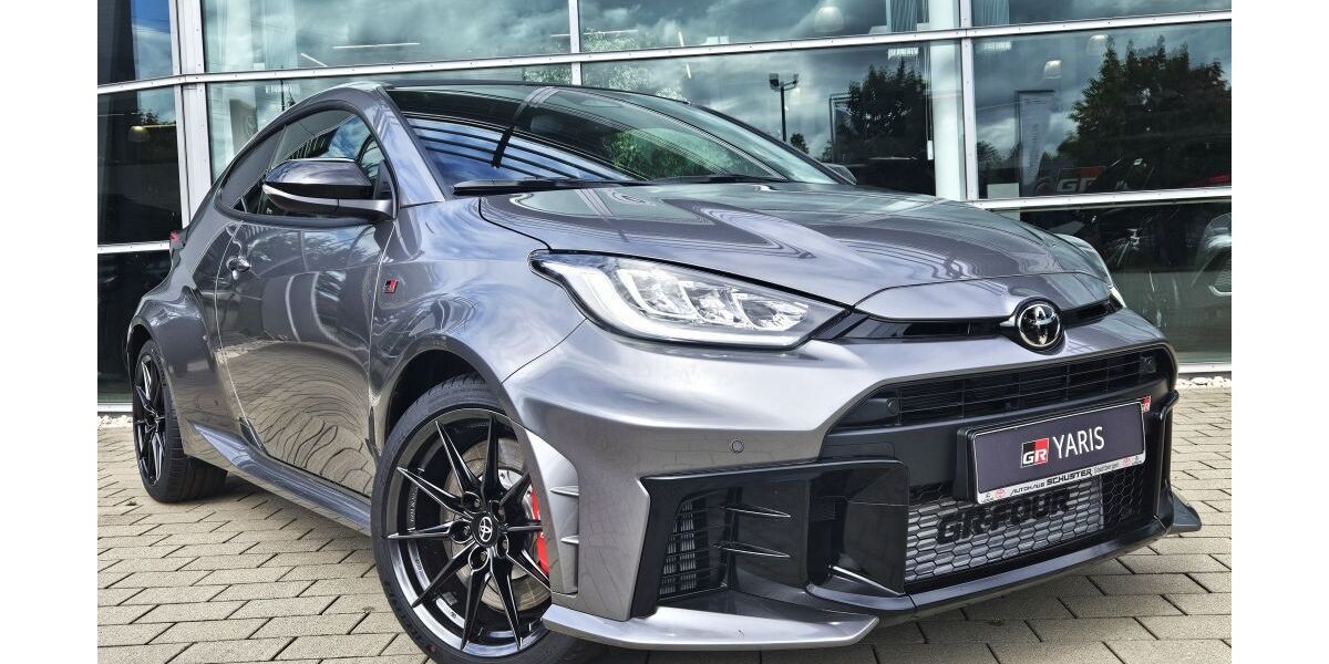 Toyota Yaris 2.600 km 47.900 &euro; Stadtbergen 86391