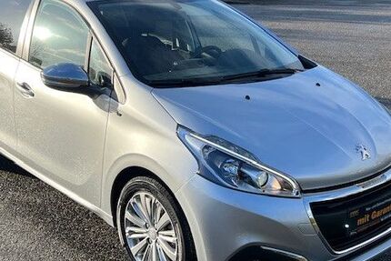 Peugeot 208 12.100 km 10.650 € Leichlingen 42799