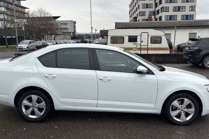 Skoda Octavia 184.600 km 9.999 &euro; Aschaffenburg 63741