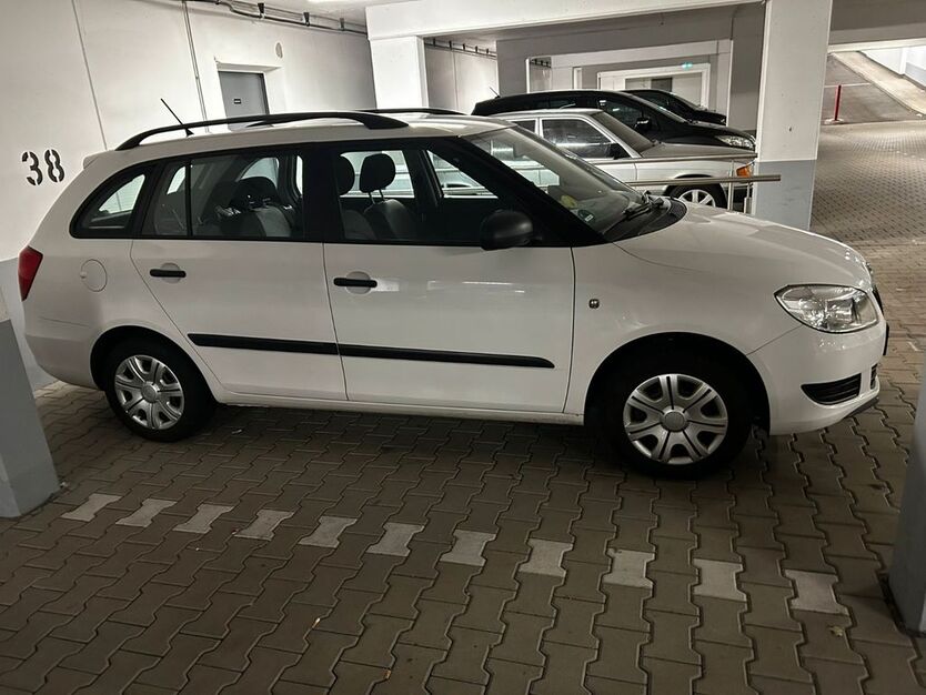 Skoda Fabia 220.000 km 3.300 € Köln 51105