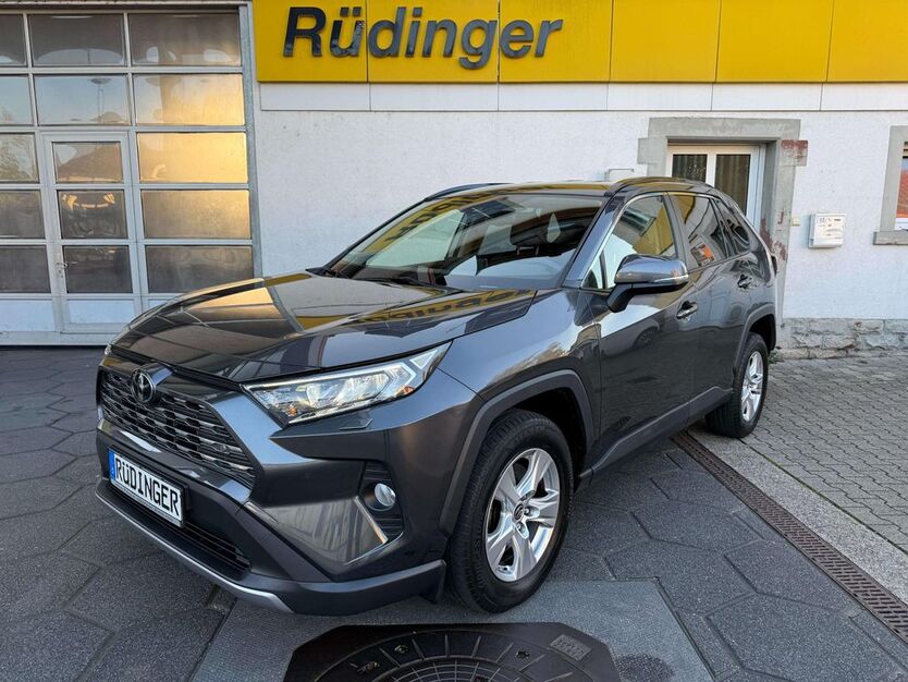 Toyota RAV 4 50.000 km 27.980 € Aglasterhausen 74858