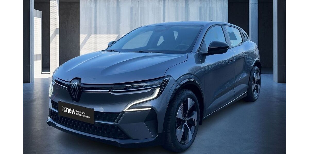 Renault Megane E-TECH 22.900 km 18.990 &euro; Hamburg 20537