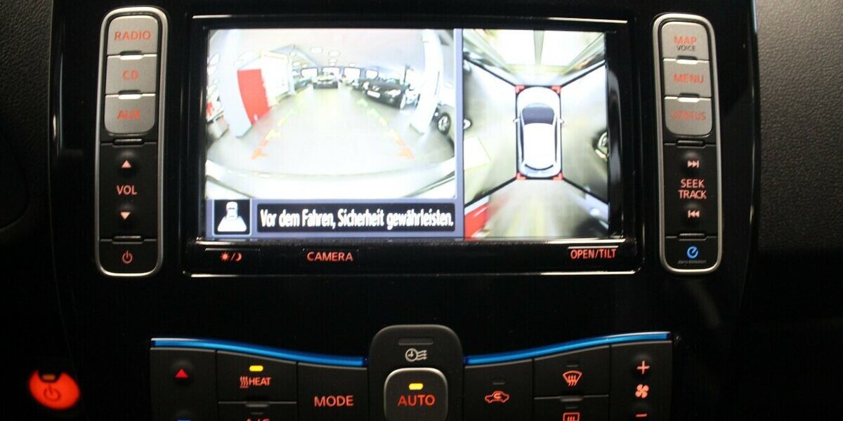 Nissan Leaf 30 kWh Tekna 360° 1.Hand 9.986 km 9.980 &euro; Euskirchen 53881