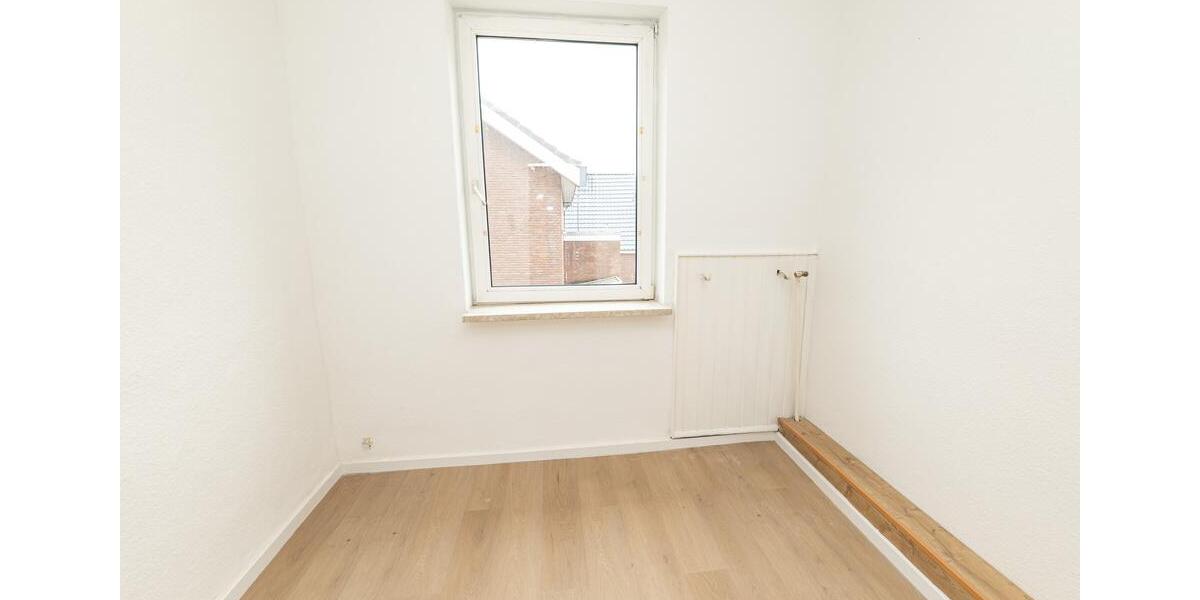 Etagenwohnung Drochtersen - 3.5 Zimmer, 82 m&sup2;, 861&euro; | Angebot:25268872