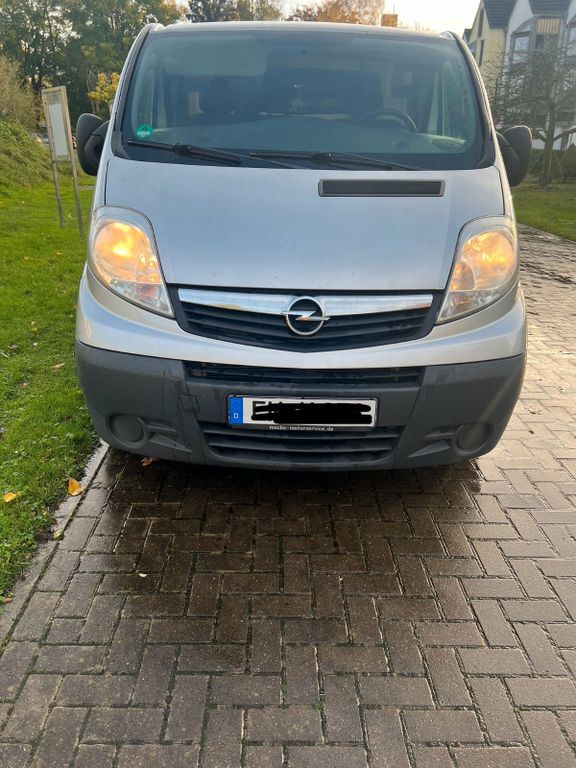 Opel Vivaro 359.155 km 3.990 € Witten 58453