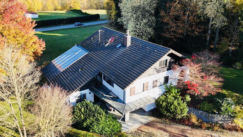 Einfamilienhaus Tiefenbach - 8 Zimmer, 300 m&sup2;, 479.000&euro; | Angebot:26581925