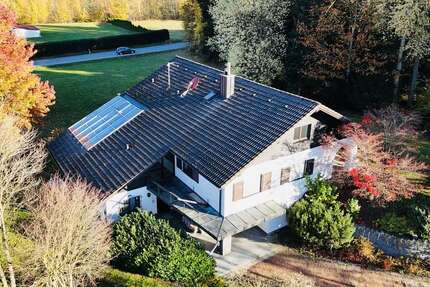 Haus Tiefenbach - 8 Zimmer, 300 m&sup2;, 479.000&euro; | Angebot:26581925