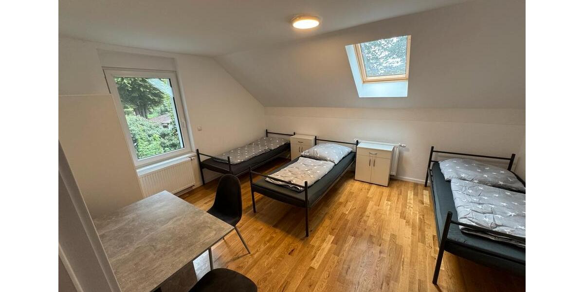 Mehrfamilienhaus, Wohnhaus München Feldmoching-Hasenbergl - 18 Zimmer, 350 m&sup2;, 8.900&euro; | Angebot:26609002