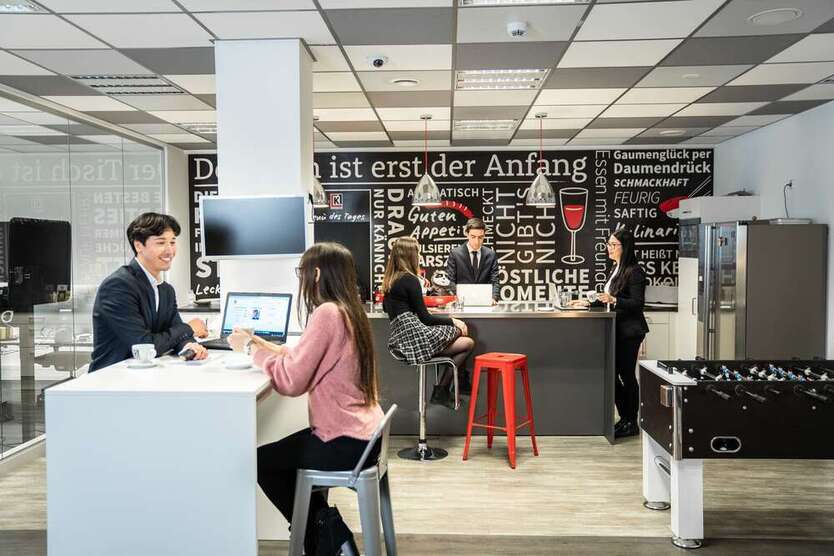 Büro in Frankfurt am Main 3.399 € 54 m²