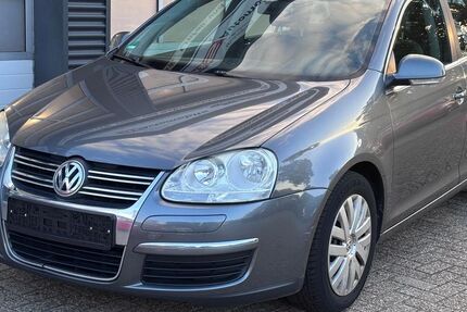 VW Golf 182.000 km 2.290 &euro; Bösel 26219