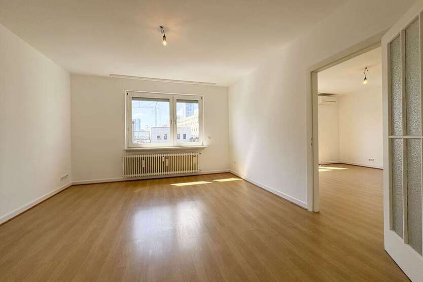 Wohnung zum Mieten in Frankfurt 1.350 € 97 m²