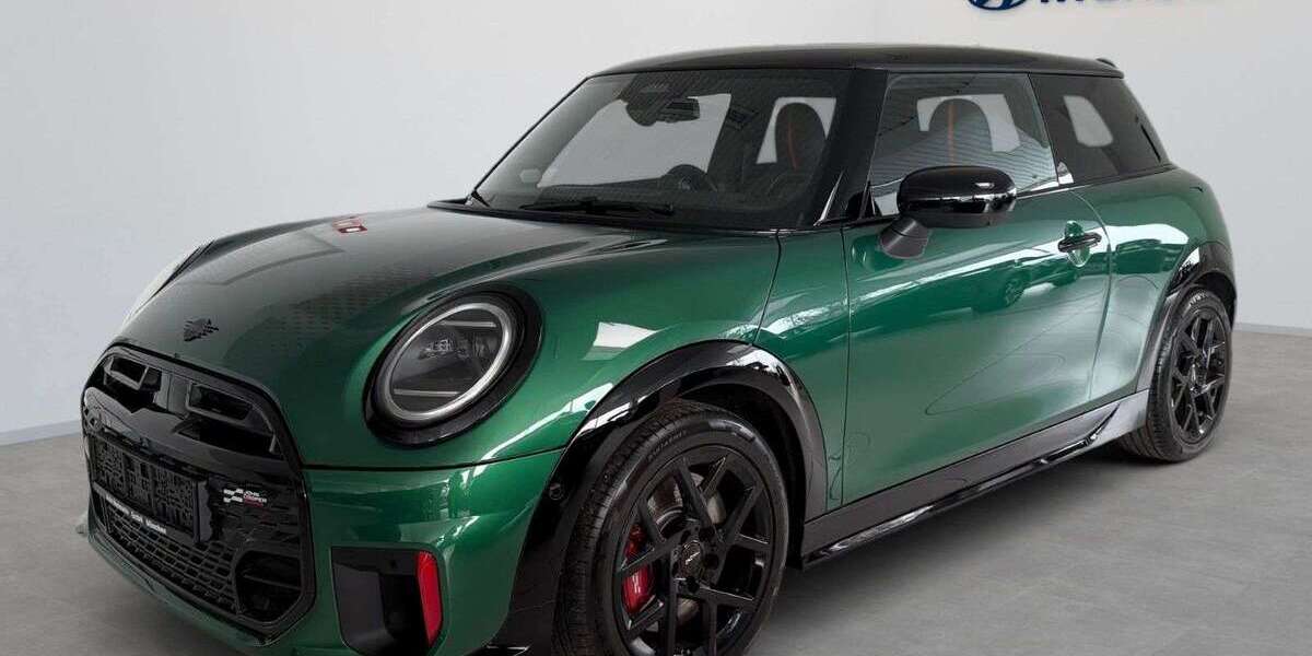 Mini John Cooper Works 4.605 km 35.980 &euro; München 80807