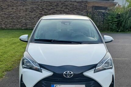 Toyota Yaris 20.000 km 13.400 &euro; Rheda-Wiedenbrück 33378