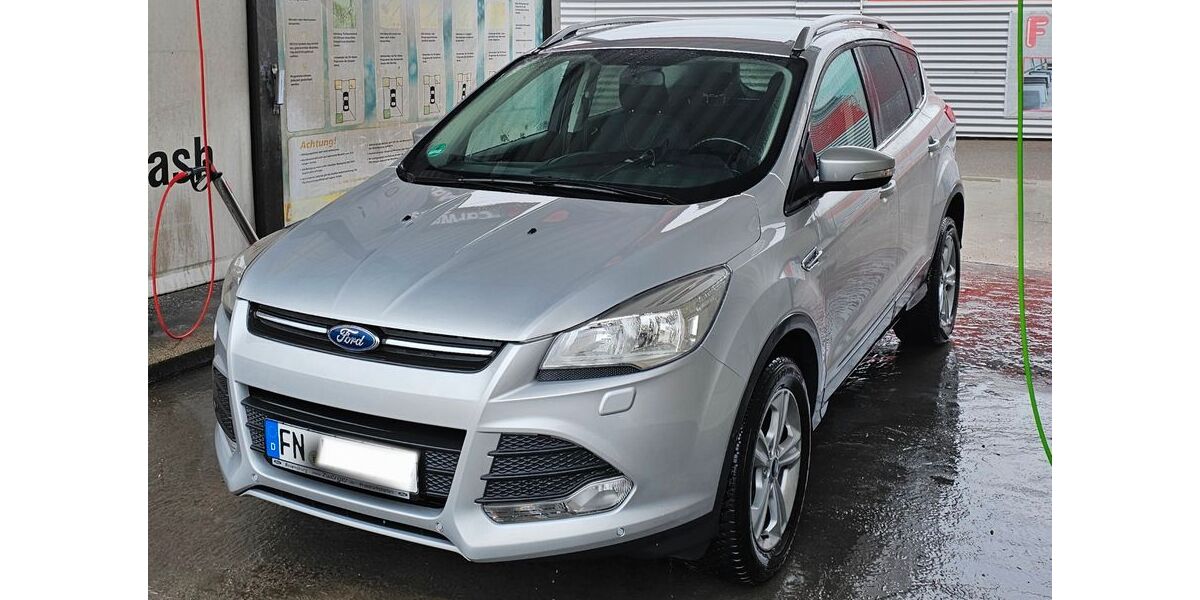 Ford Kuga 50.000 km 10.799 &euro; Meckenbeuren 88074