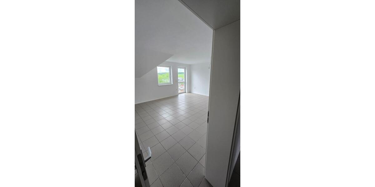 Dachgeschoßwohnung Hillesheim - 4 Zimmer, 97 m&sup2;, 850&euro; | Angebot:26478452