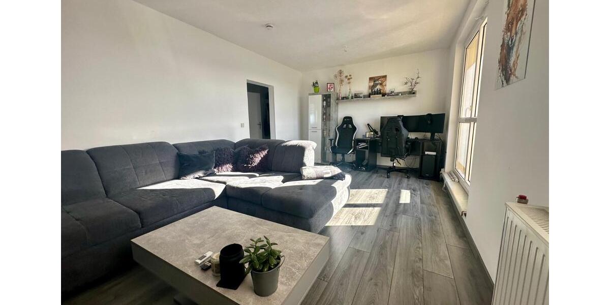 schicke 3-Raumwohung mit Einbauküche zu verkaufen 3 zimmer