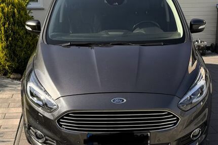 Ford S-Max 90.500 km 22.900 &euro; Leipzig 04349