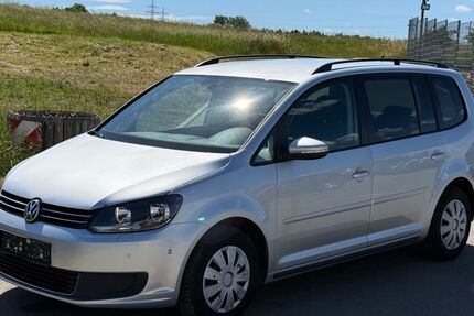VW Touran 145.000 km 4.950 &euro; Dotternhausen 72359