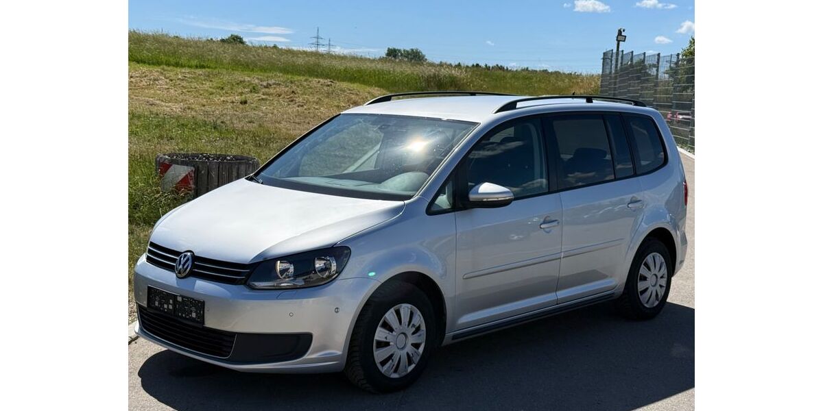 VW Touran 145.000 km 4.950 &euro; Dotternhausen 72359