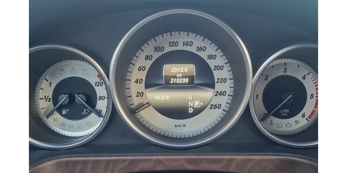 Mercedes-Benz E 250 CDI 4Matic NAVI XENON 210.000 km 12.998 &euro; Landau 76829
