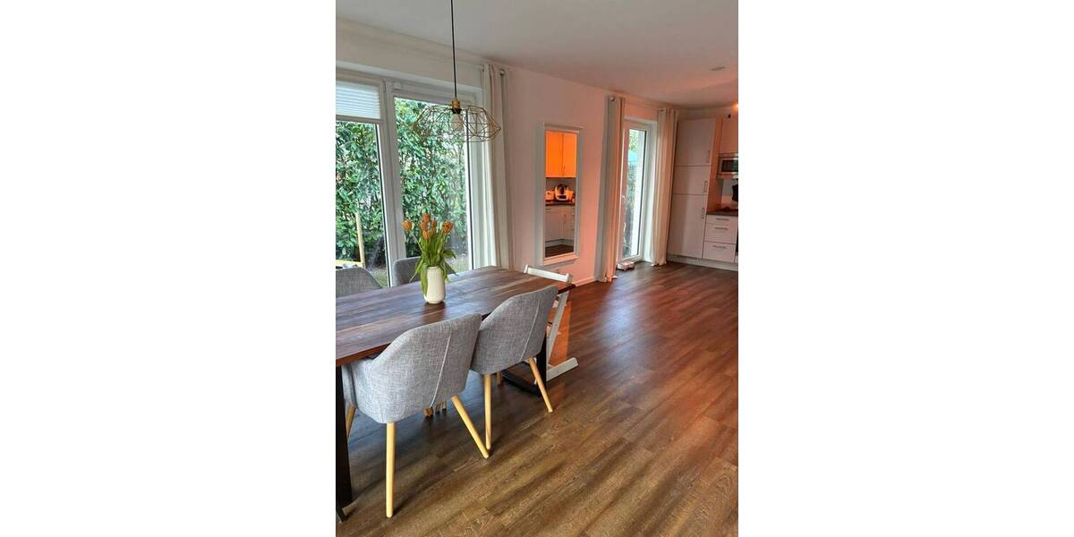 Doppelhaushälfte Pinneberg - 4 Zimmer, 118 m&sup2;, 1.790&euro; | Angebot:25969103