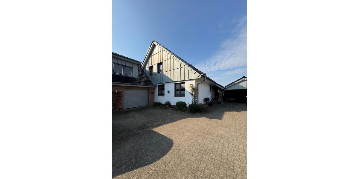 Mietwohnung 130 m² EG, Wintergarten, Sauna 5 zimmer