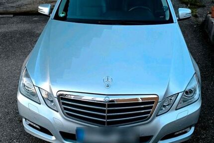 Mercedes-Benz E 200 190.000 km 9.499 &euro; Fridingen 78567