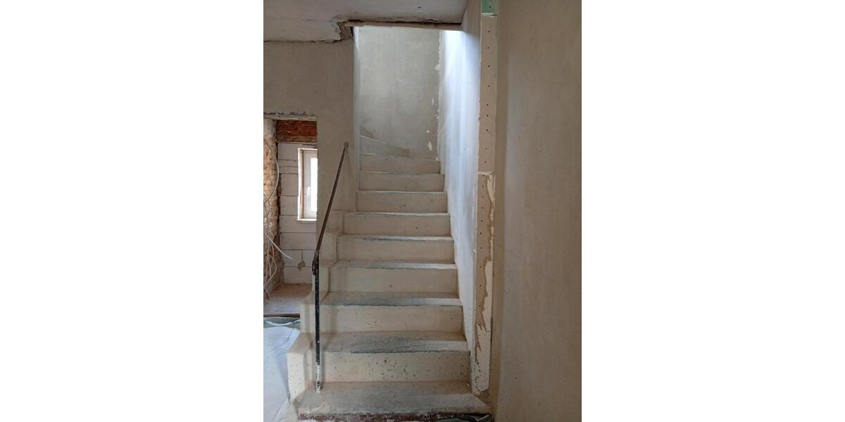 Reihenhaus Kirschkau - 7 Zimmer, 180 m&sup2;, 35.000&euro; | Angebot:26550149