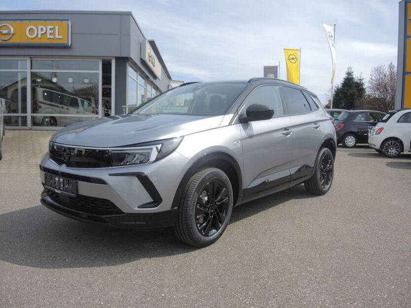 Opel Grandland (X) 29.000 km 25.800 € Lauchringen 79787
