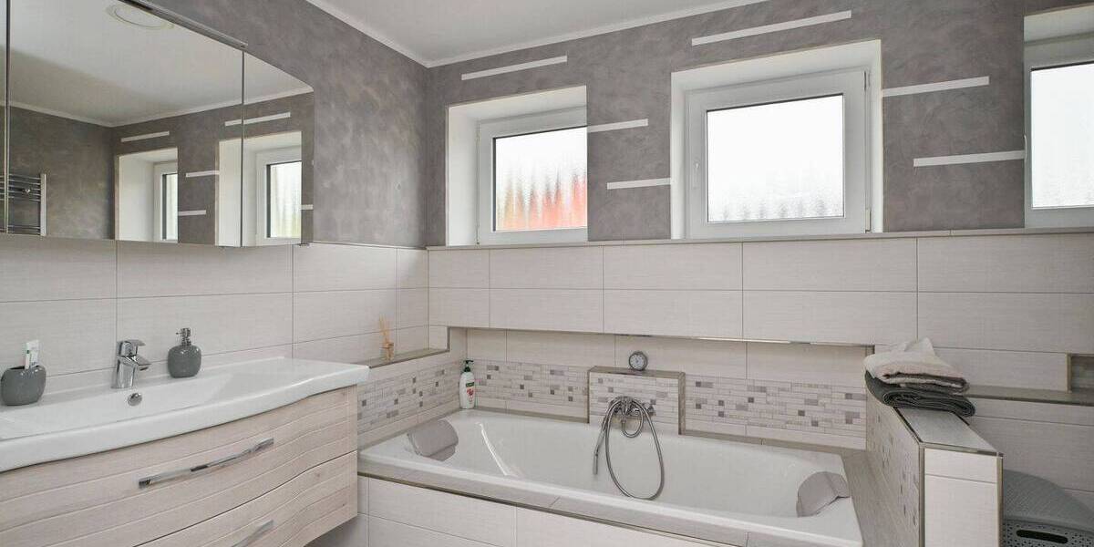 Doppelhaushälfte Bielefeld Sennestadt - 4 Zimmer, 121 m&sup2;, 449.000&euro; | Angebot:26438768