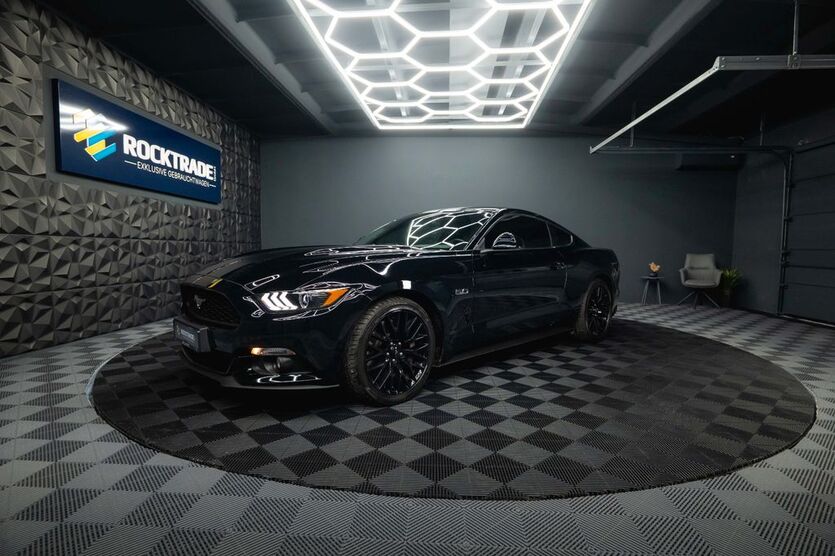 Ford Mustang 120.345 km 26.990 € Leipzig 04178