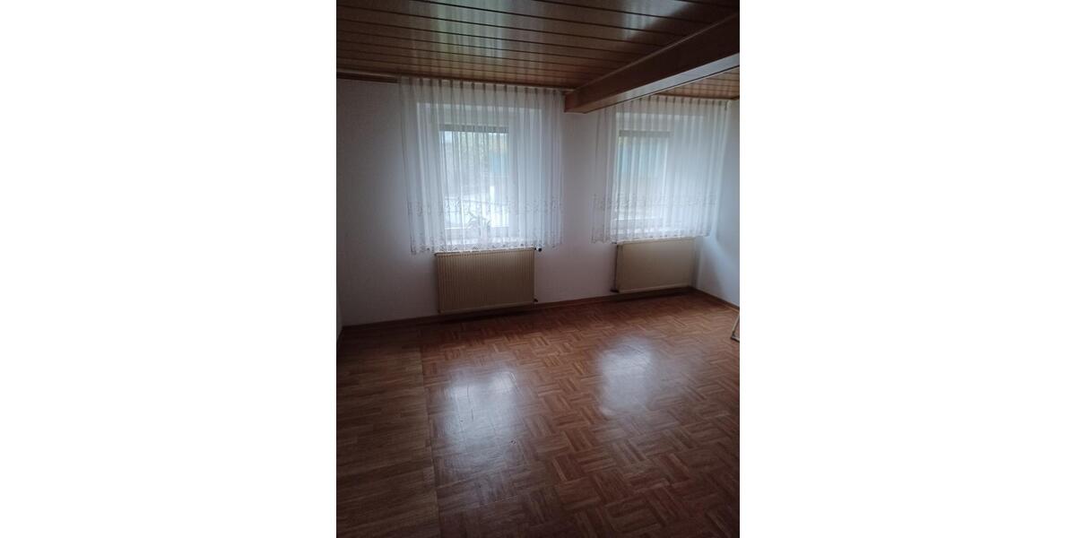 Einfamilienhaus Theres - 9 Zimmer, 175 m&sup2;, 179.000&euro; | Angebot:27117776