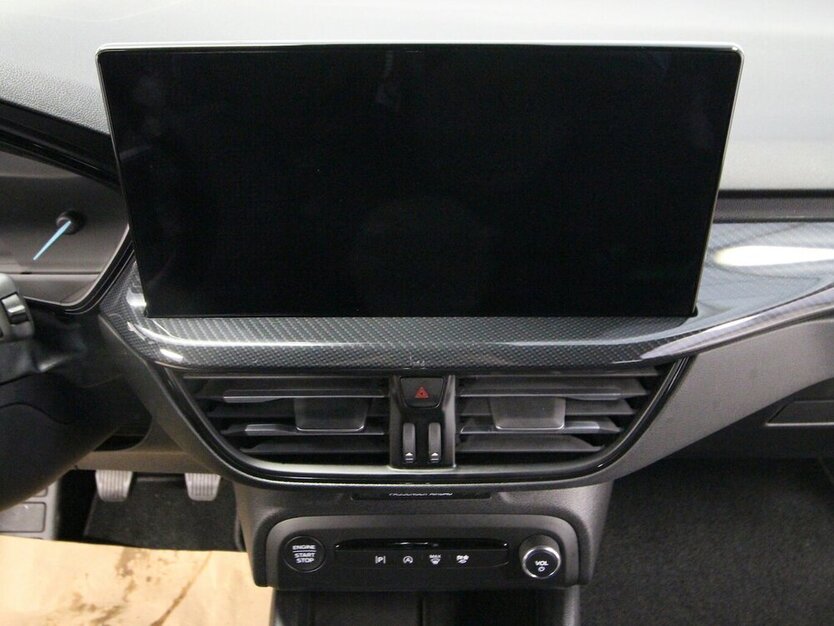 Ford Focus Turnier Mild-Hybrid ST-Line LED+NAVI+ACC 11.904 km 22.500 € Hagenow 19230