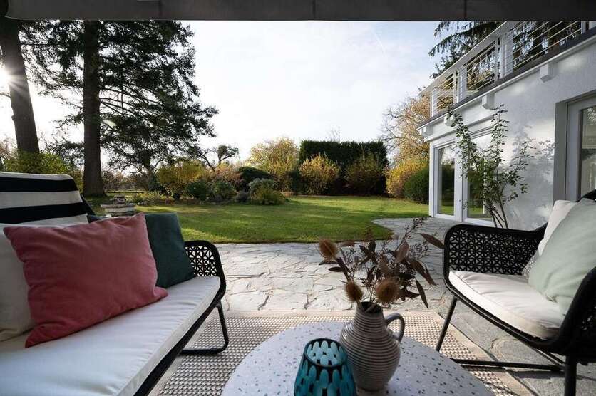Haus zum Kaufen in Bad Homburg 3.270.000 € 505 m²
