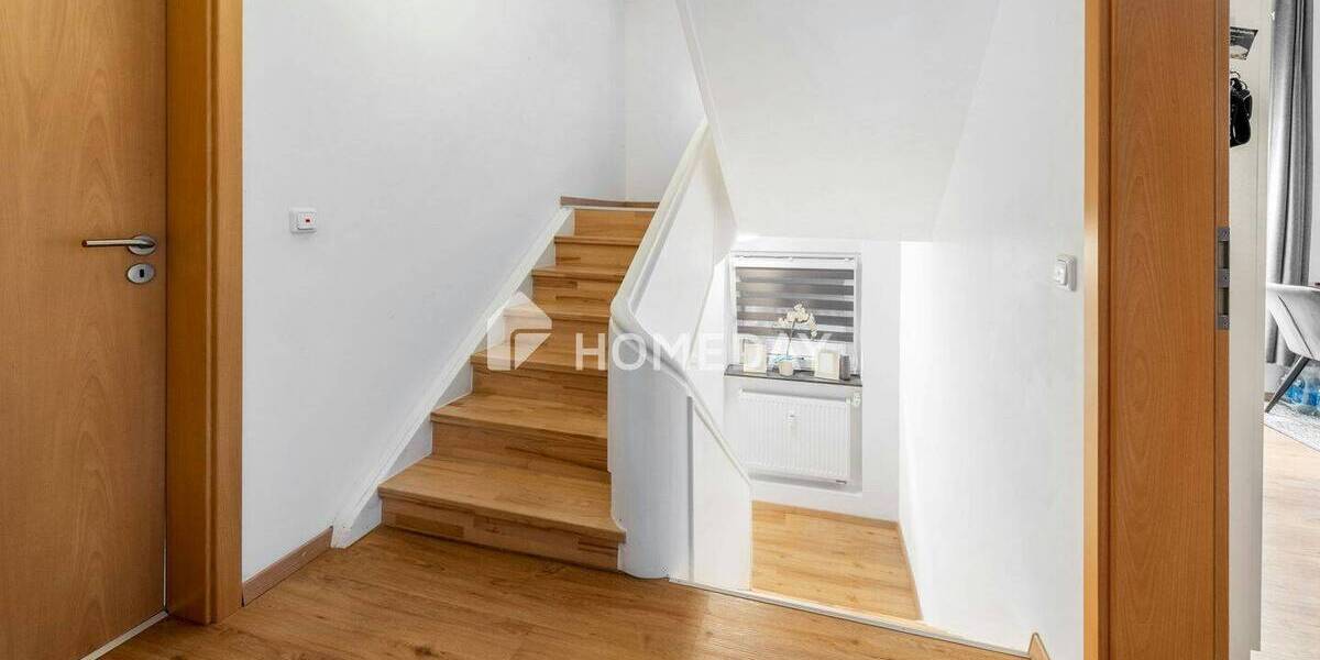 Mehrfamilienhaus, Wohnhaus Krefeld Hüls - 7 Zimmer, 120 m&sup2;, 549.000&euro; | Angebot:26820825