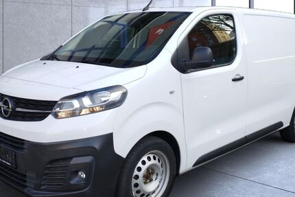 Opel Vivaro 36.600 km 17.190 &euro; Regensburg 93053