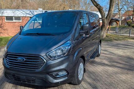 Ford Tourneo Custom 83.000 km 22.900 &euro; Baesweiler 52499