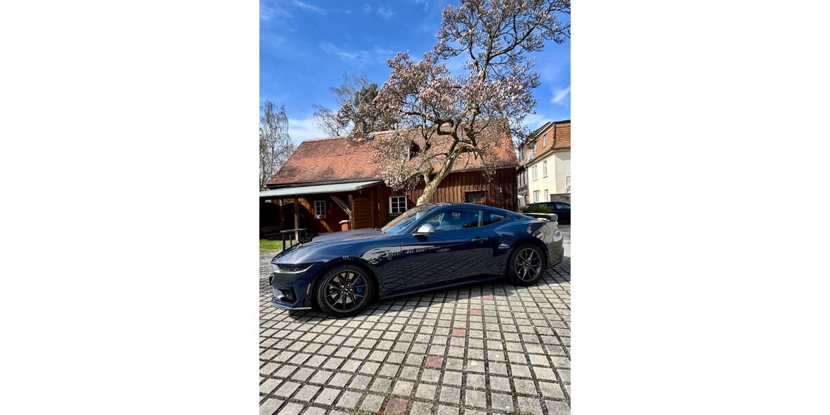 Ford Mustang 1.600 km 61.900 &euro; Ebersbach-Neugersdorf 02730