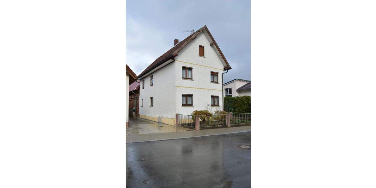 Einfamilienhaus Römhild Milz - 8 Zimmer, 150 m&sup2;, 72.000&euro; | Angebot:25668474