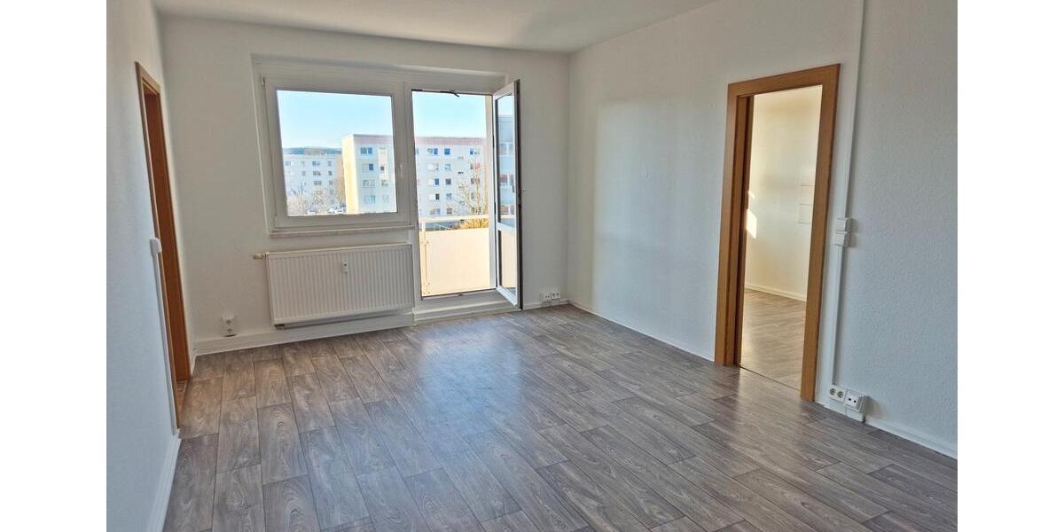 Etagenwohnung Kirchberg - 6 Zimmer, 126 m&sup2;, 599&euro; | Angebot:26193254
