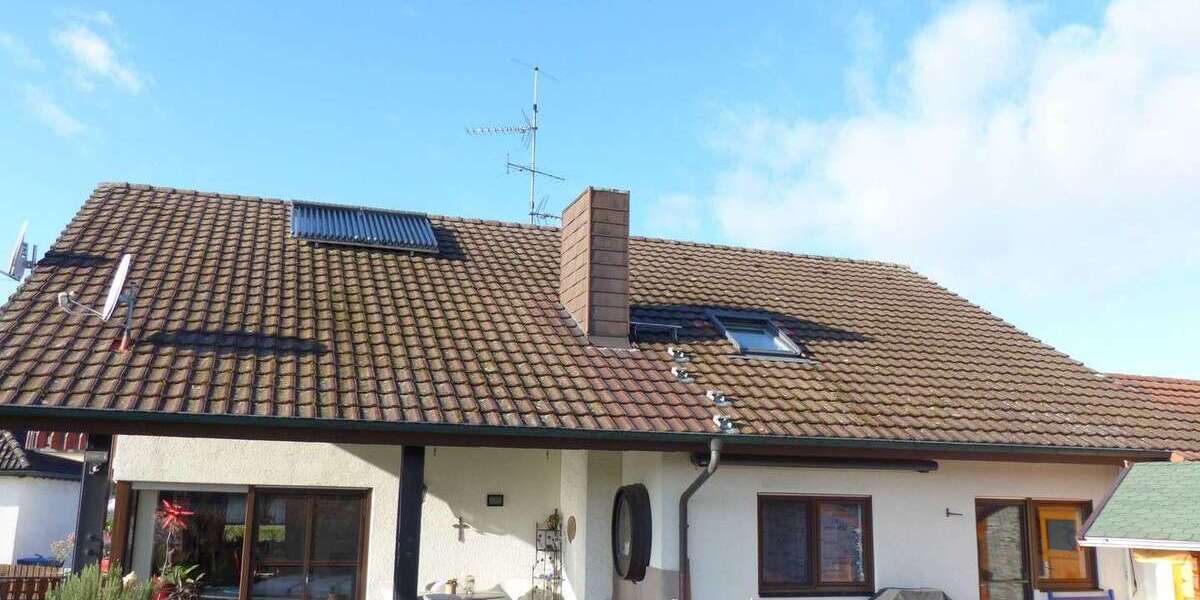 Einfamilienhaus Neuenburg am Rhein - 10 Zimmer, 283 m&sup2;, 890.000&euro; | Angebot:24496171