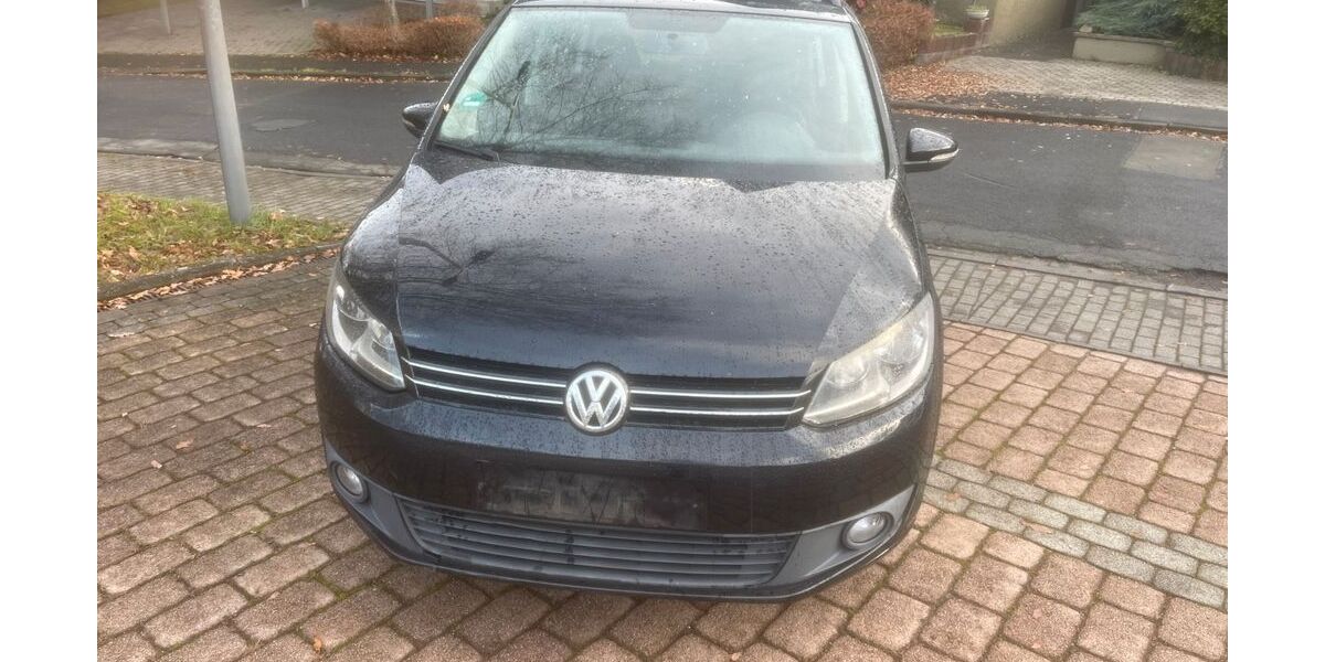 VW Touran 317.215 km 4.900 &euro; Netphen 57250