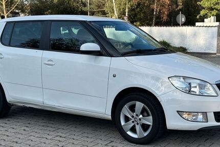 Skoda Fabia 143.300 km 3.950 &euro; Waldkraiburg 84478