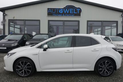 Toyota Corolla 25.570 km 20.990 &euro; Beckdorf 21643