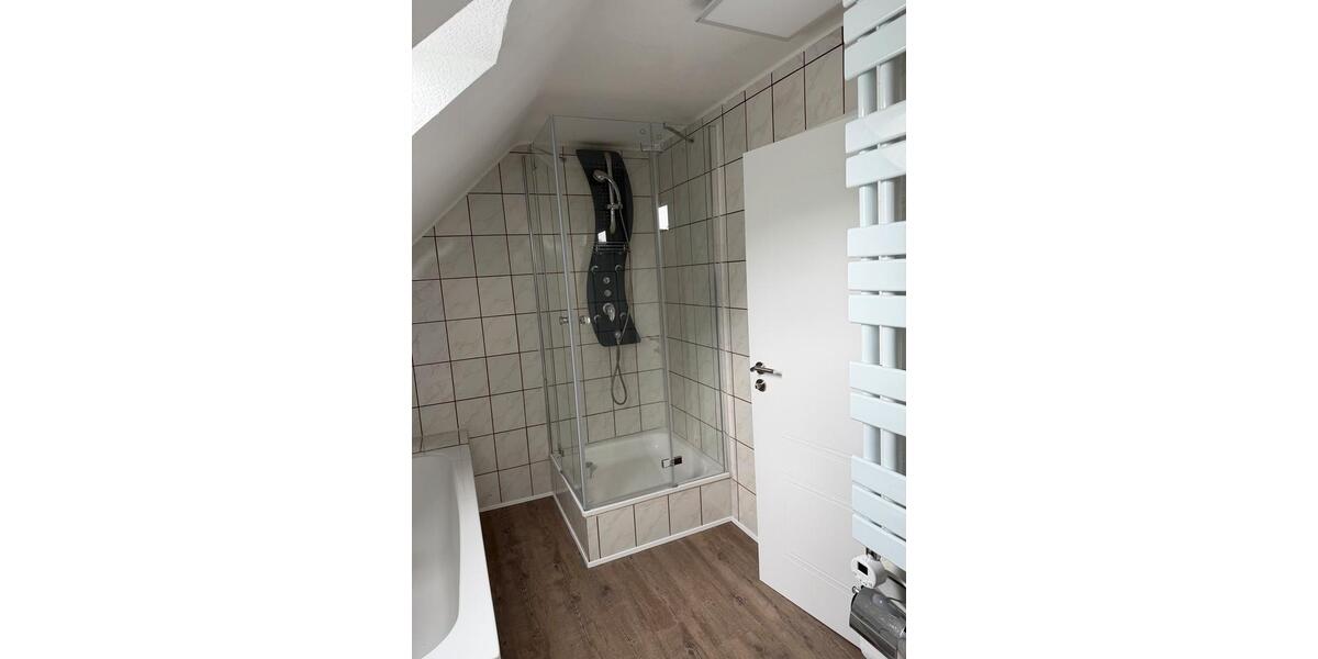 Mehrfamilienhaus, Wohnhaus Reichshof - 5 Zimmer, 135 m&sup2;, 275.000&euro; | Angebot:26906435