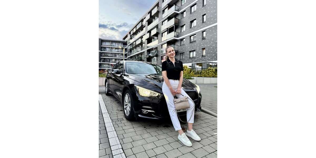 INFINITI Q50 220.000 km 9.999 &euro; Gorlitz 02862