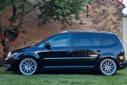 VW Touran 110.000 km 10.300 &euro; Großenhain 01558