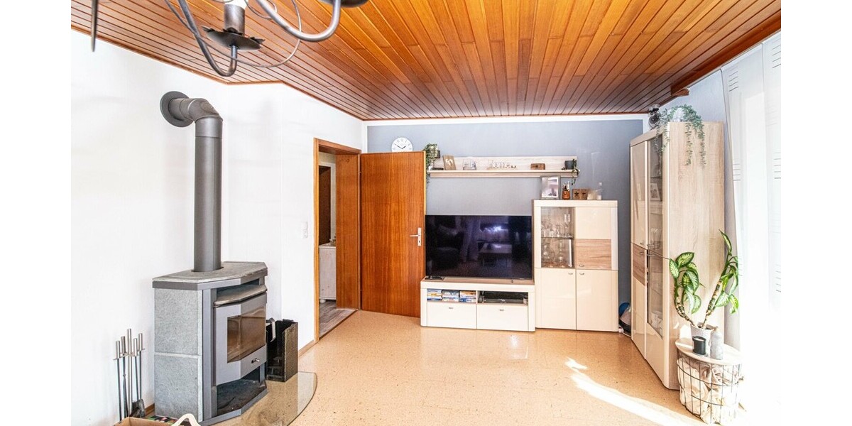 Interessantes Mehrfamilienhaus als Kapitalanlage oder Mehrgenerationenwohnen - Mehrfamilienhaus, Wohnhaus Waldmünchen | Angebot:25991949