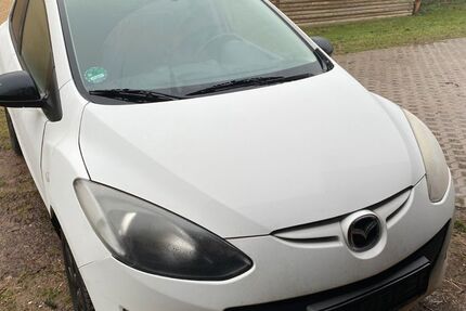 Mazda 2 112.669 km 4.900 &euro; Thanstein 92554