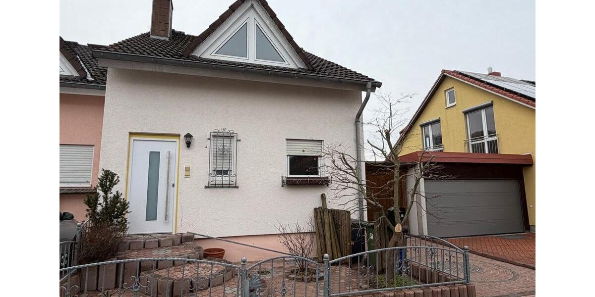 Reihenhaus Mühlhausen - 4 Zimmer, 120 m&sup2;, 1.300&euro; | Angebot:24857857